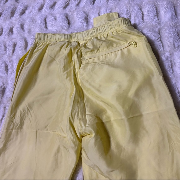SUPREME Men’s Lemon Yellow Silk Sweat Pants - Picture 6 of 15